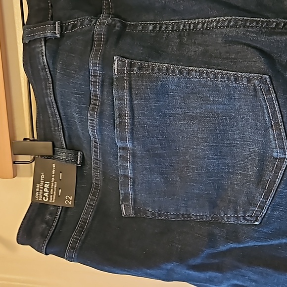 Lane Bryant NWT Low Rise super stretch Capri Dark Blue Jeans Size 22 - Picture 10 of 10